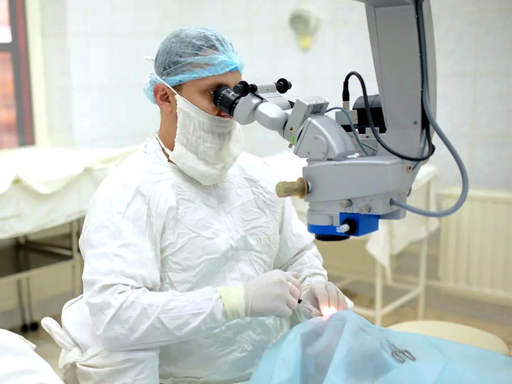 В областной больнице обновили оборудование для лечения катаракты