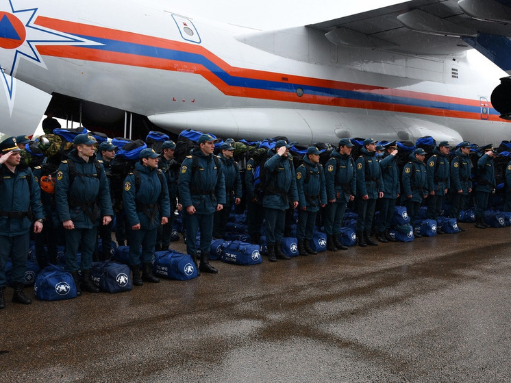 Ивановские спасатели вернулись из Курганской области, где помогали бороться с наводнением