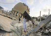 Глава МИД Великобритании Дэвид Кэмерон сообщил, что новые предложения по урегулированию в секторе Газа предусматривают введение режима прекращения огня сроком на 40 дней