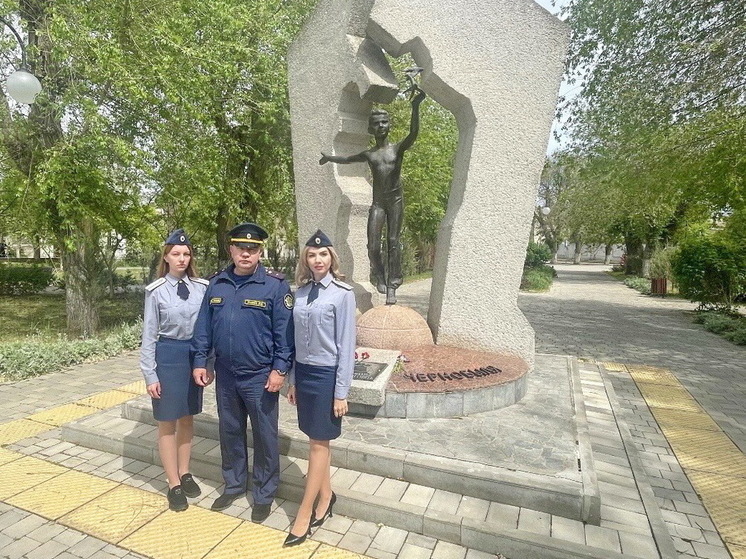 В Крыму сотрудники УФСИН почтили память жертв Чернобыльской аварии
