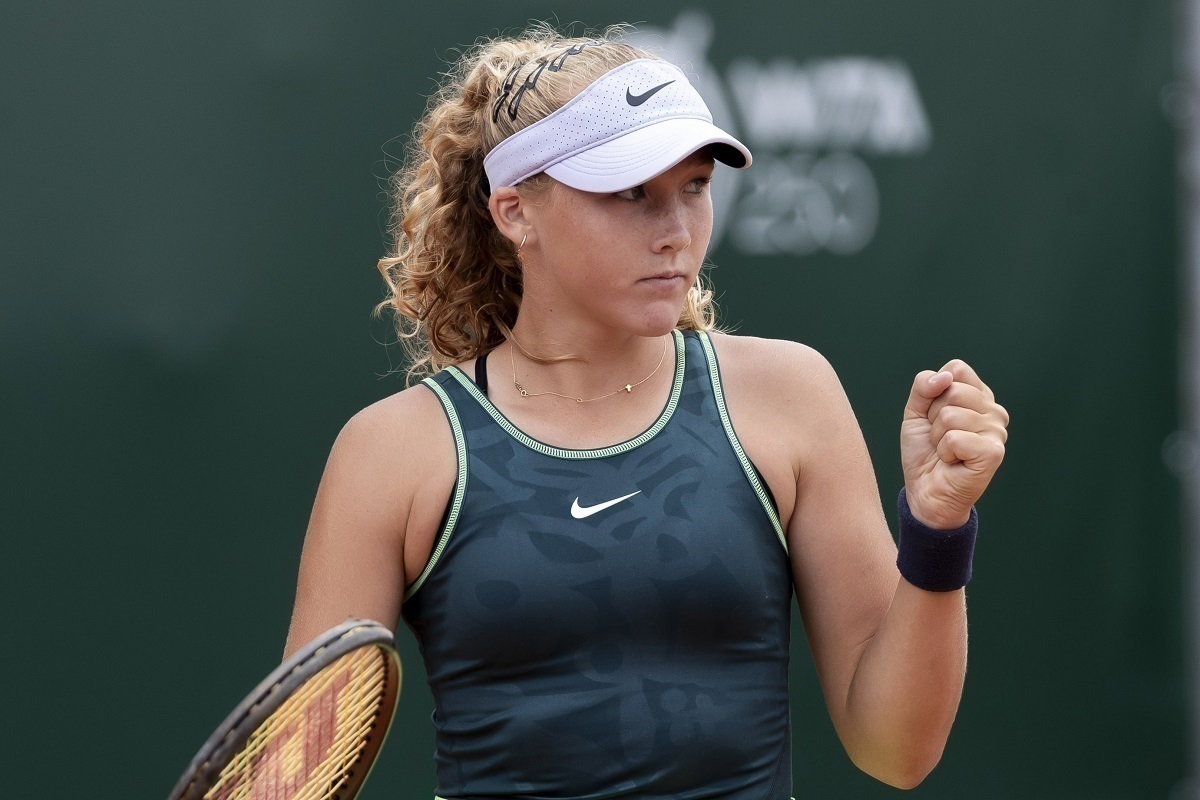 Андреева вышла в четвертьфинал турнира WTA-1000 в Мадриде