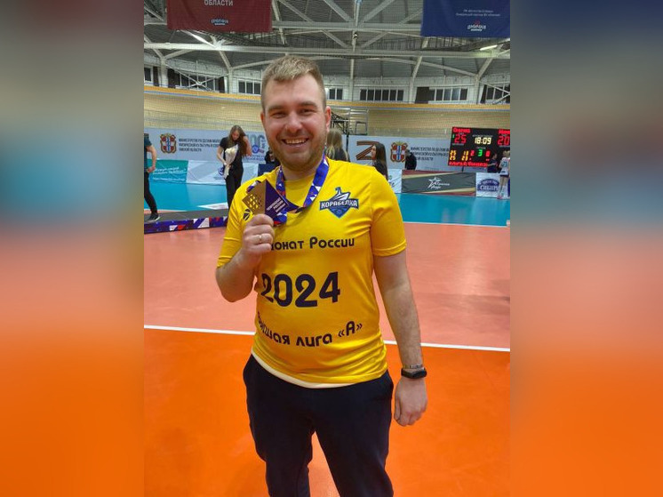 Тренер из Башкирии стал чемпионом страны по волейболу среди женских команд