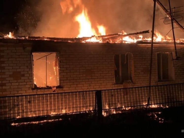 При пожаре в брянской Клетне погиб 45-летний мужчина