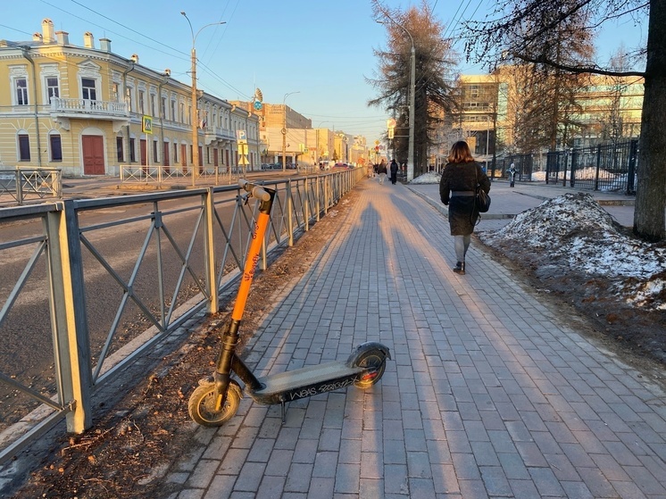 В Архангельске открылся сезон электросамокатов