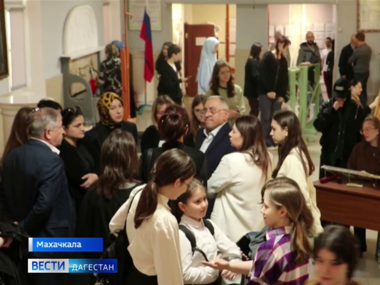 Дагестанское художественное училище провело "День открытых дверей"