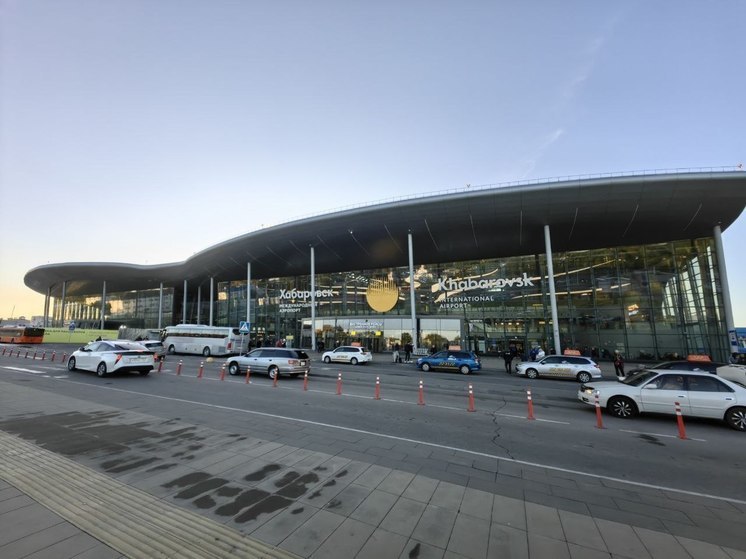 Проблемы с полосой откладывают авиарейс на север Хабаровского края