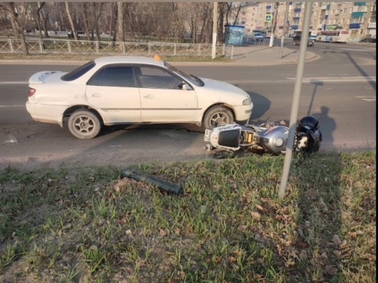 Уголовное дело возбудили на мотоциклиста, устроившего ДТП в Комсомольске