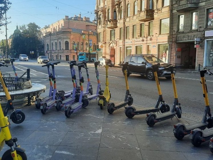 СКР начал проверку ДТП с пьяным самокатчиком и маленькой девочкой