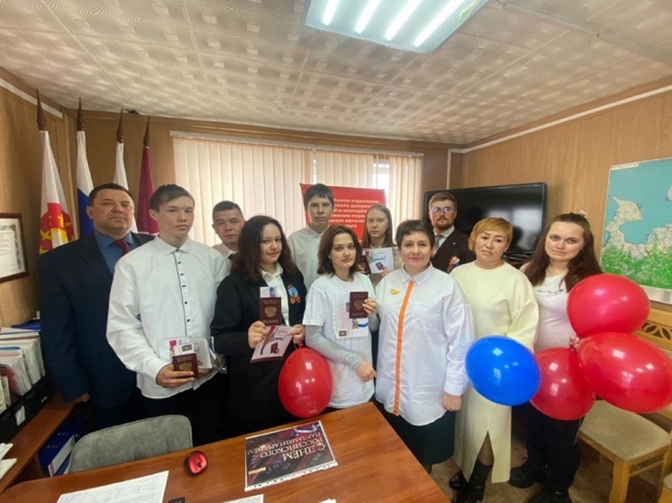 Свои первые паспорта получили юные жители Харуты