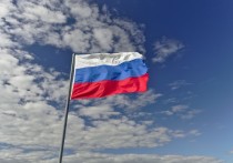 В столице Нигера, Ниамее, были подняты российские флаги, сообщает РИА Новости, ссылаясь на источник в местной администрации