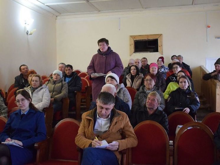Жители села у Байкала в Бурятии пожаловались на владельцев туристических баз