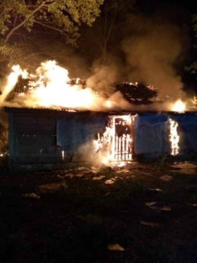 В Курской области сгорела бывшая начальная школа