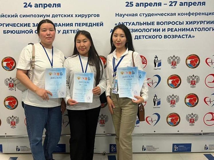 Команда СВФУ заняла второе место на научной конференции по детской хирургии