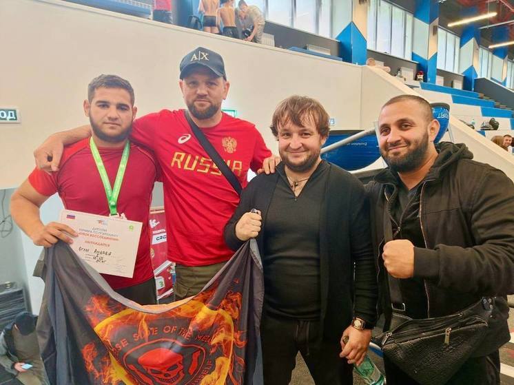 Запорожские борцы заняли пять призовых мест в турнире по грепплингу в Крыму