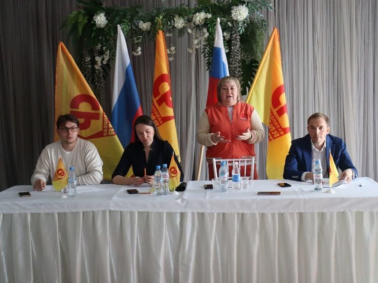 Алтайские социалисты провели обучающий семинар для депутатов в Камне-на-Оби