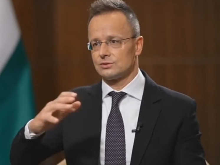 Сийярто: Венгрия будет бороться, чтобы не участвовать в новом фонде для Украины