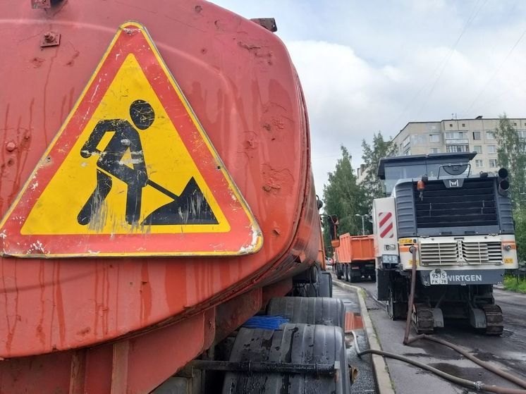 Ремонтные работы перекроют движение транспорта в семи районах Петербурга с 4 мая