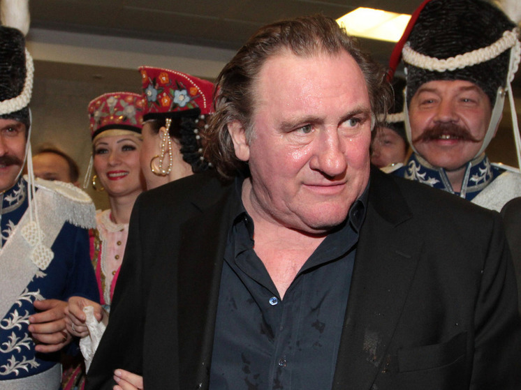 Во Франции будет создана комиссия по расследованию случаев сексуального насилия в кино после скандала с Депардье