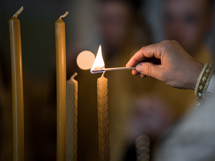 Сегодня православные христиане по всему миру отмечают Великую пятницу - самый скорбный день в церковном календаре, когда вспоминаются страдания и смерть Спасителя