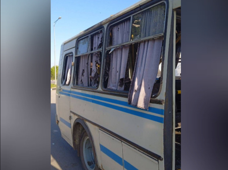Мужчина пострадал при атаке FPV-дрона на автобус в Шебекинском округе