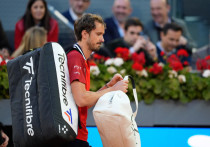Даниил Медведев так и не раскрыл подробности своего повреждения, которое он получил в четвертьфинале турнира серии «Мастерс» в Мадриде.