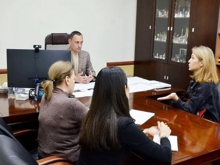 Депутат ЗСК Тепляков провёл приём граждан в Сочи