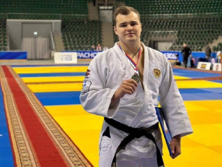 Белгородец одержал три победы на чемпионате по дзюдо