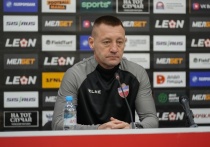 На пять матчей дисквалифицировали главного тренера «Енисея» Андрея Тихонова