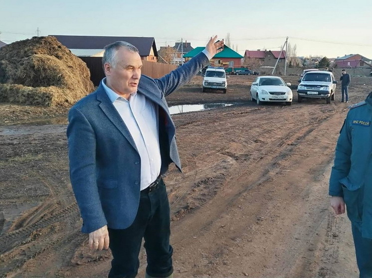 Глава Орска Козупица заявил, что уходить в отставку в период паводка "не по-человечески"