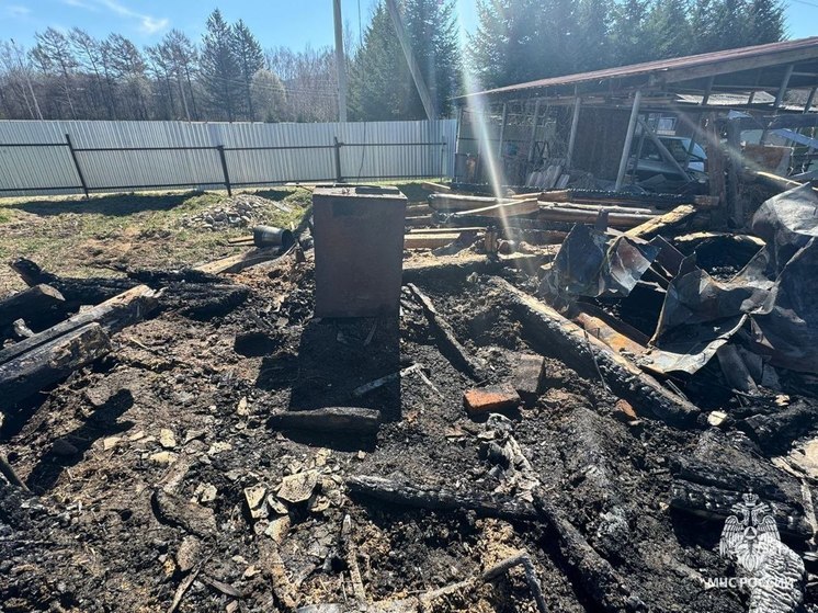 Жилые дома чуть не сгорели из-за растопленной бани в ЕАО