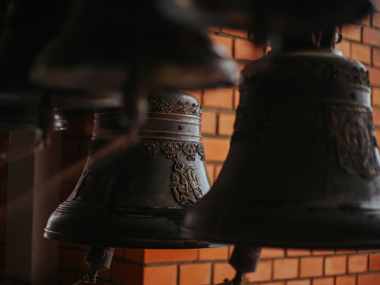 Волгоградцев пригласили позвонить в колокола собора Александра Невского