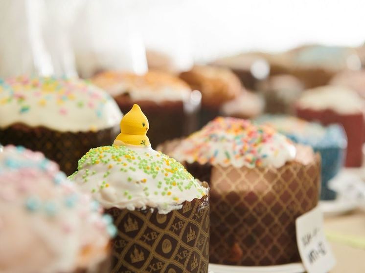 Столичные фабрики изготовили более 3,6 миллиона пасхальных куличей в этом году