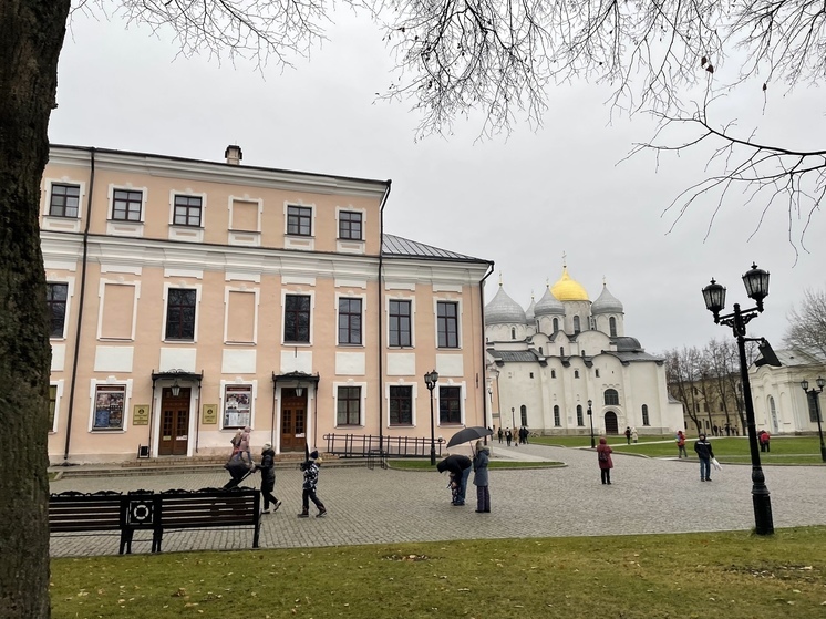 В Великом Новгороде организован прямой эфир Пасхальнрй службы в Софийском соборе