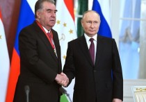Президент Таджикистана Эмомали Рахмон примет участие в торжественных мероприятиях, приуроченных к Дню Победы в Москве, сообщил РИА Новости источник