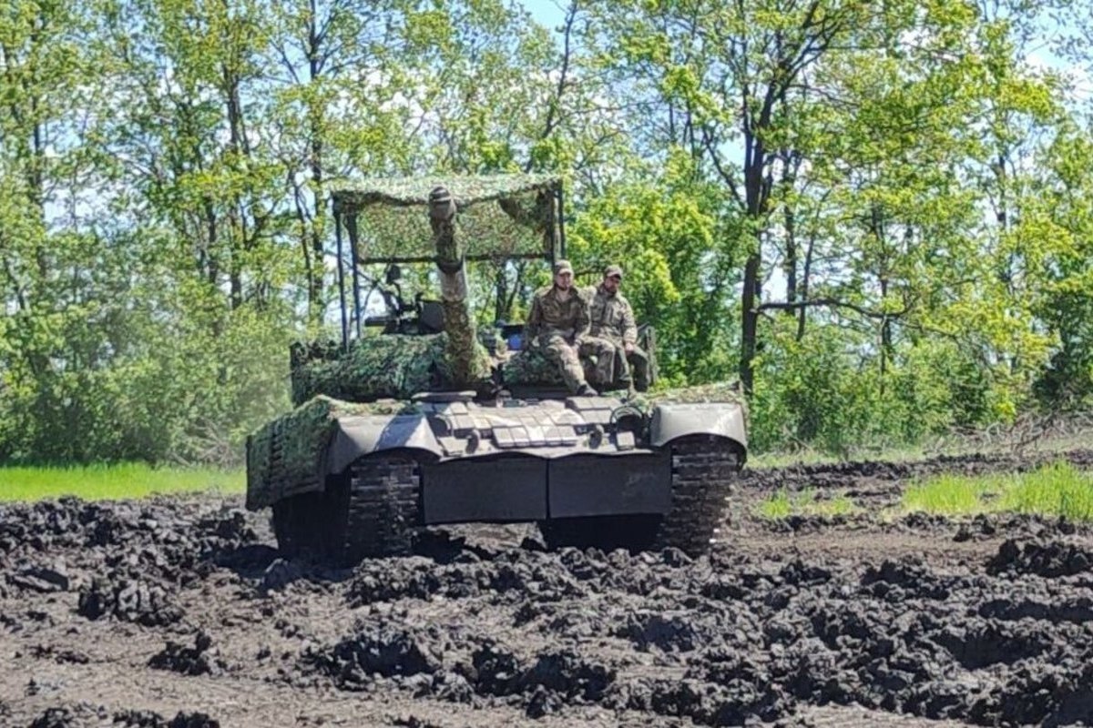 Русских военных взяли