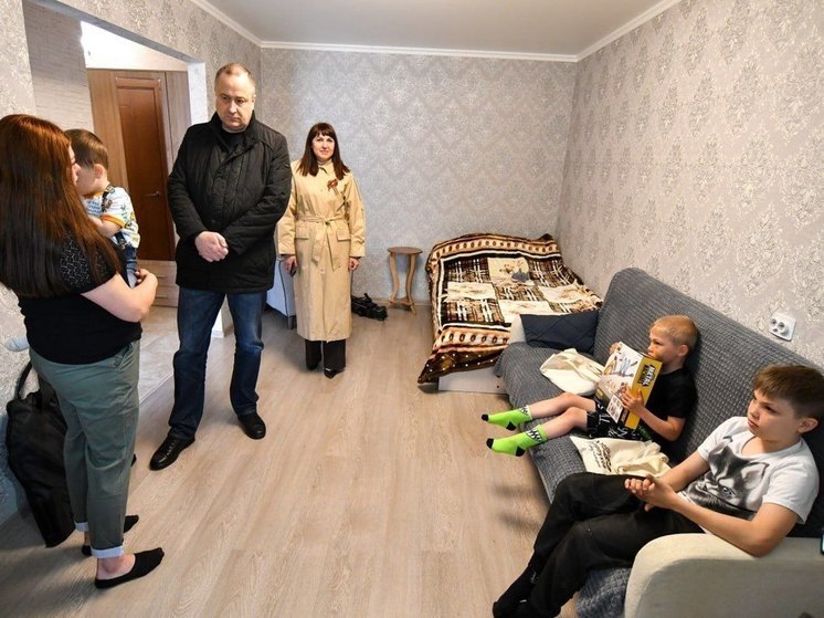 Глава Серпухова навестил семью участника СВО