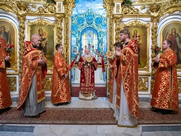 В Орловской епархии центром Пасхального торжества стал Богоявленский собор Орла