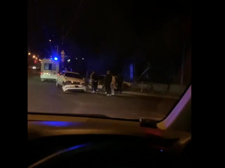 ДТП с участием двух Toyota произошло в ночь на 5 мая в Чите
