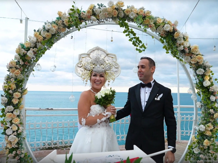 Девушка из Забайкалья показала свою свадьбу в Турции на телеканале «Пятница»
