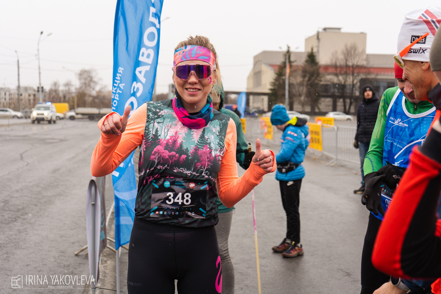 Дождь не помешал жителям Петрозаводска пробежать марафон с улыбкой