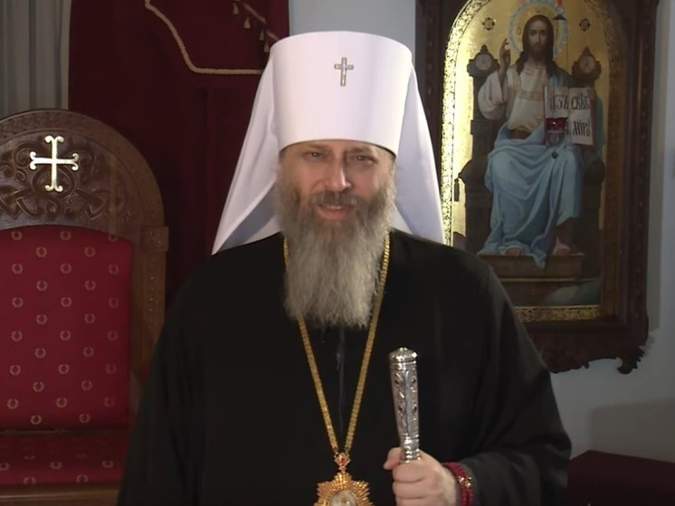 С Пасхой жителей Новосибирска поздравил митрополит Никодим