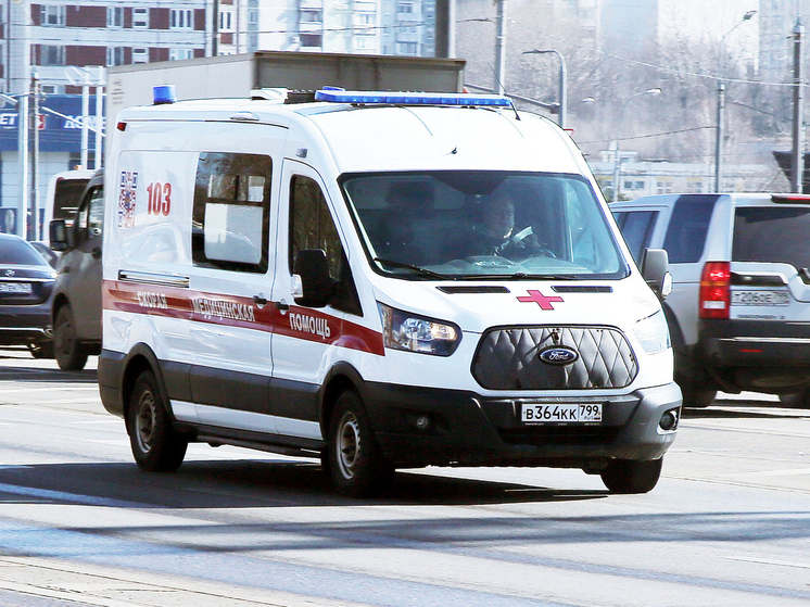 Мужчину убило током рядом с АЗС в Подмосковье