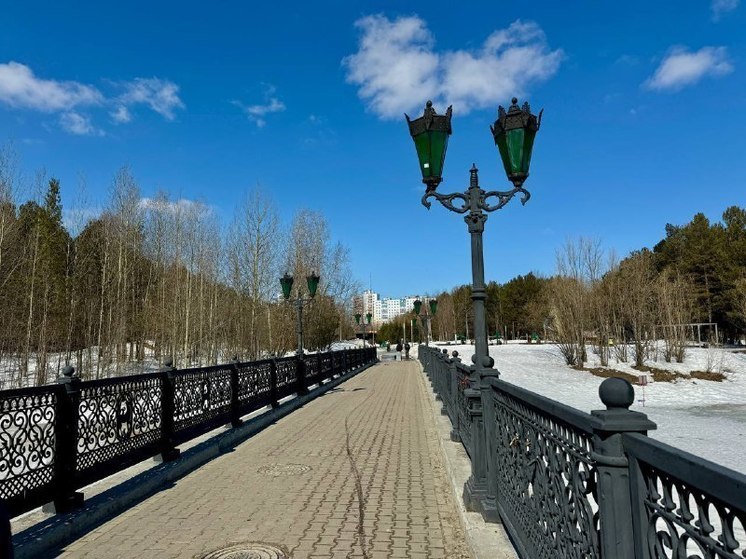 В Сургуте начали ремонт моста в парке «За Саймой»