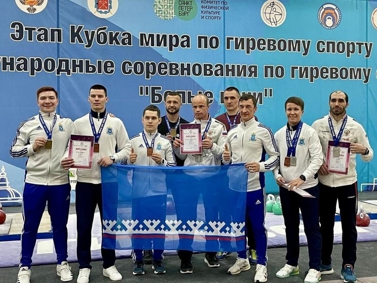 Ямальские силачи взяли 13 медалей на международных соревнованиях по гиревому спорту