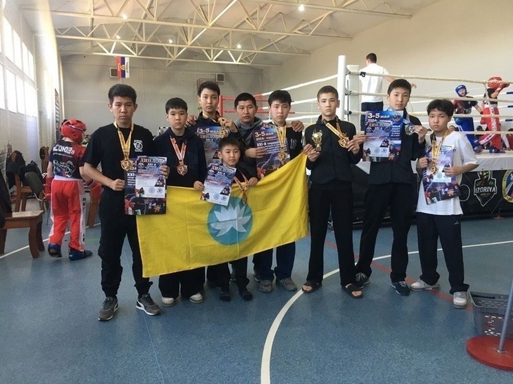 Калмыцкие кикбоксеры отлично выступили на турнире в Волгоградской области