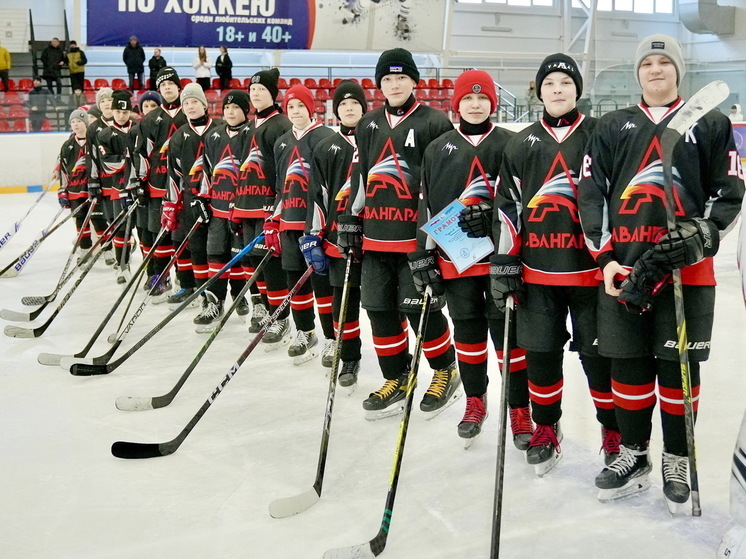 На Ямале подвели итоги окружного первенства по хоккею