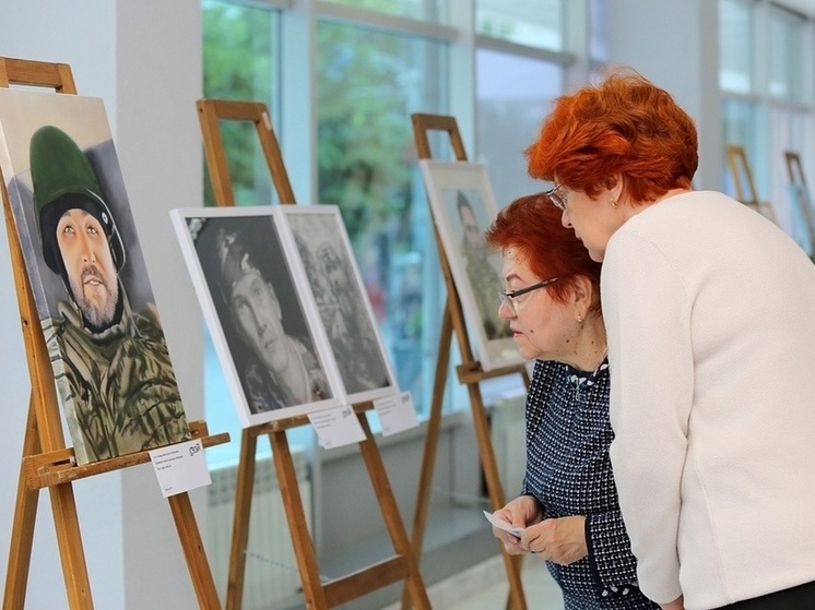 В Краснодаре состоялось открытие выставки «СВОИ»