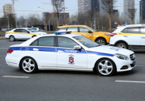 До этого в квартире долго горел свет
