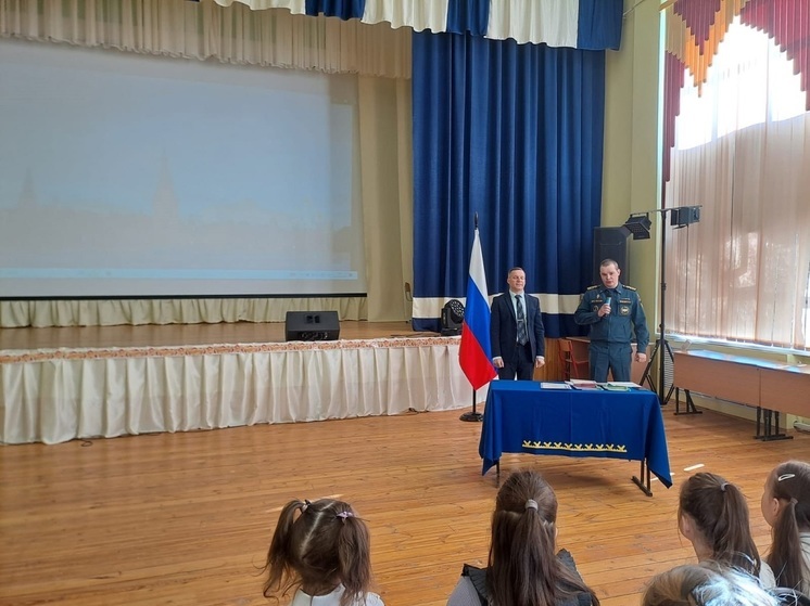 Детям в Красном рассказали о поведении во время таяния льда