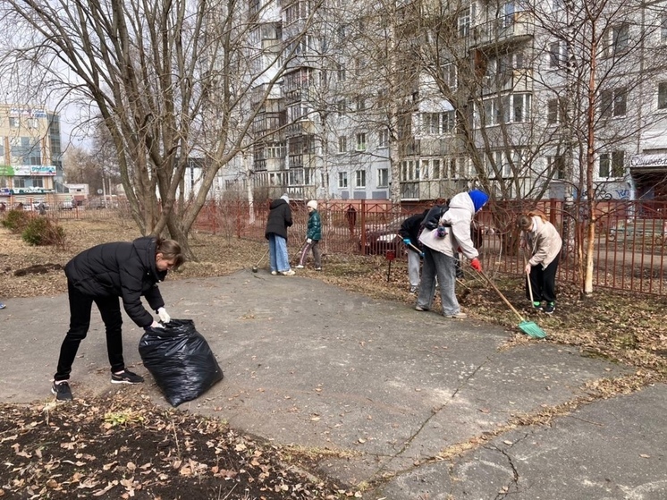 В Архангельске продолжаются «победные субботники»